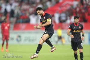 سرمربی مطرح و بازنده مقابل پرسپولیس در آستانه قهرمانی در لیگ قهرمانان آسیا +عکس