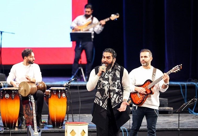 علی زندوکیلی با «لالا کن دختر زیبای شبنم» جشنواره را منفجر کرد