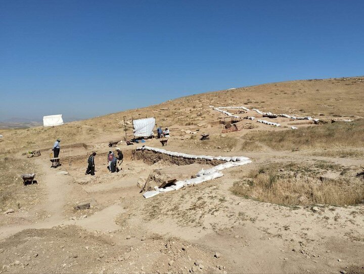 آغاز کاوش باستان‌شناسی در این منطقه از کشور/ گورستانی مربوط به پادشاهی ماناها در ۲۸۰۰ سال پیش