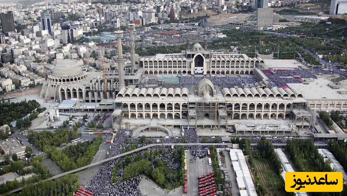 حیدر حیدرکنان نمازگزاران در مترو تهران در مسیر رفتن به  دیدار رهبر معظم انقلاب در مصلی+ عکس/جان بخواهی جان می دهیم ای رهبرم…