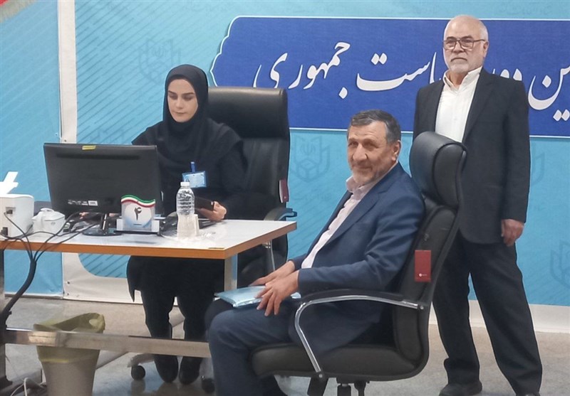 رضوانی در انتخابات ثبت‌نام کرد