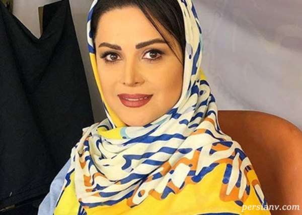 سفره هفت سین زیبا و ساده کمند امیرسلیمانی؛ بازیگر سریال “مرهم” در ساحل دریا / تصویر دو نفره مادر پسری خانم بازیگر پای هفت سین