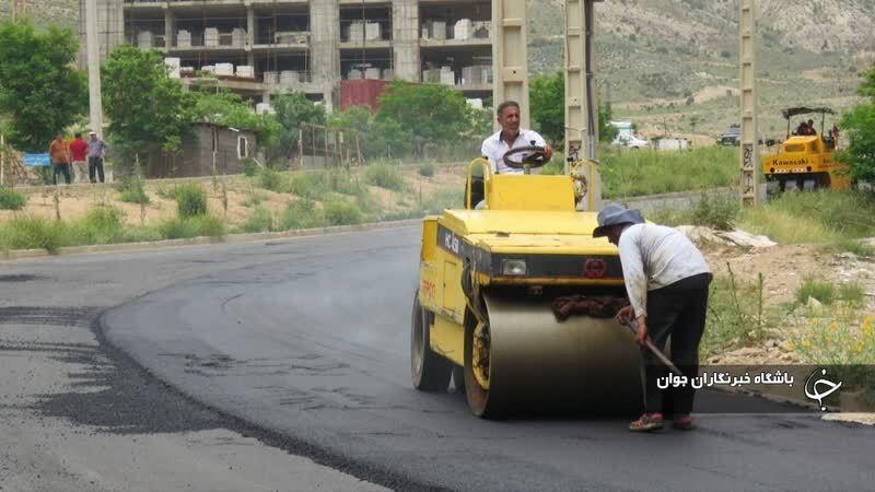 منطقه ۱۰ پیشتاز در کورس آسفالت معابر شیراز