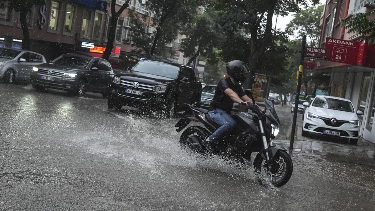 هشدار هواشناسی؛ تشدید بارش در ۱۳ استان