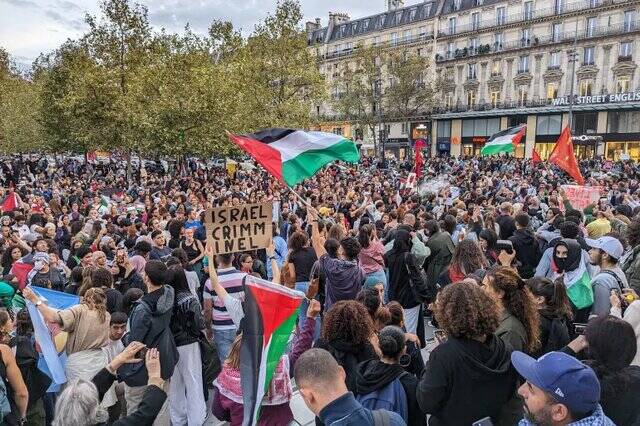 ۱۵ روز تعلیق به دلیل اهتزاز پرچم فلسطین!